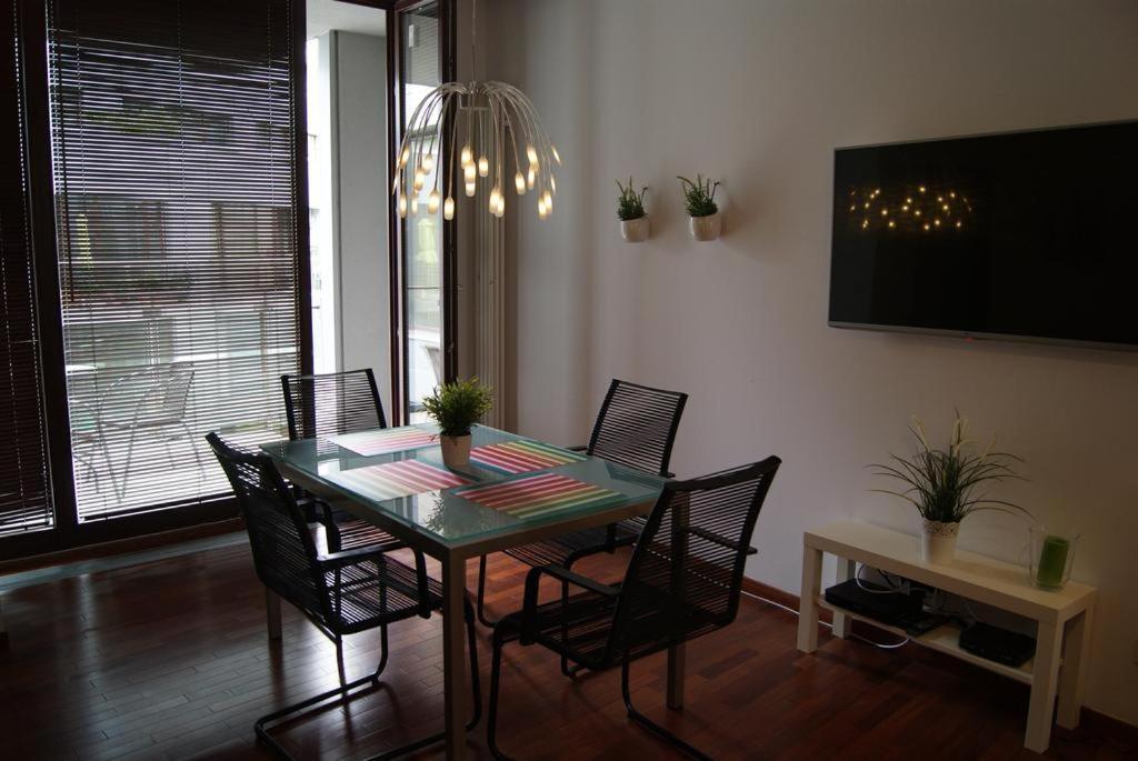 Apartamenty Triton Park Warszawa Exteriör bild